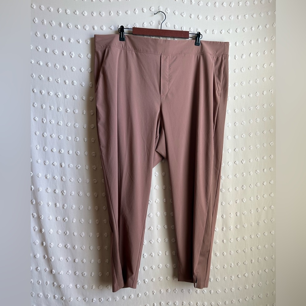 Athleta Brooklyn Mid Rise Ankle‎ Pant Sz 22 Blush Pink